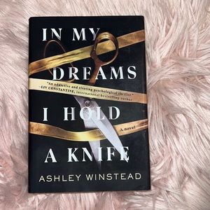 I’m my dreams I hold a knife book